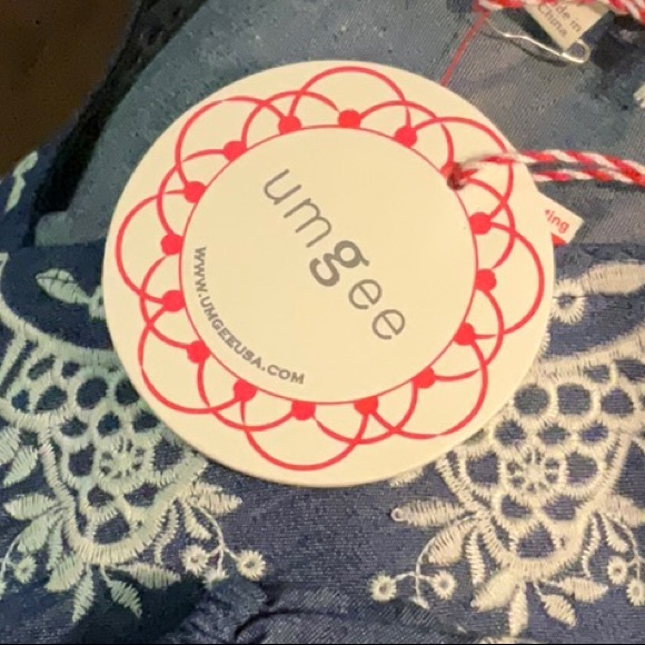 NWT Umgee Embroidered Chambray Top Medium Balloon Sleeve - Picture 6 of 9